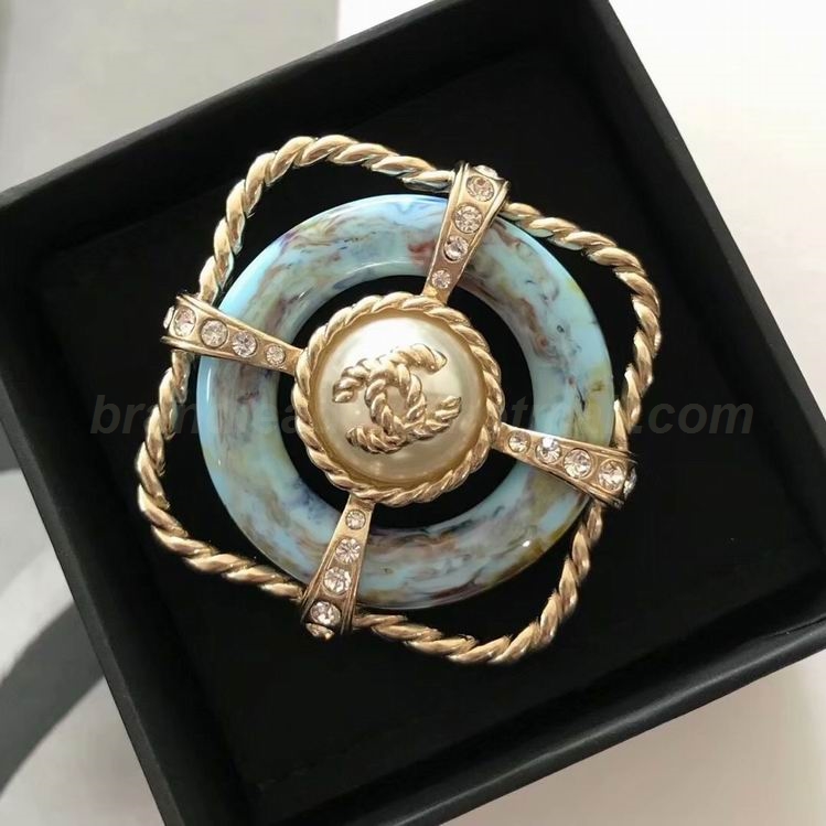 Chanel Brooch 100